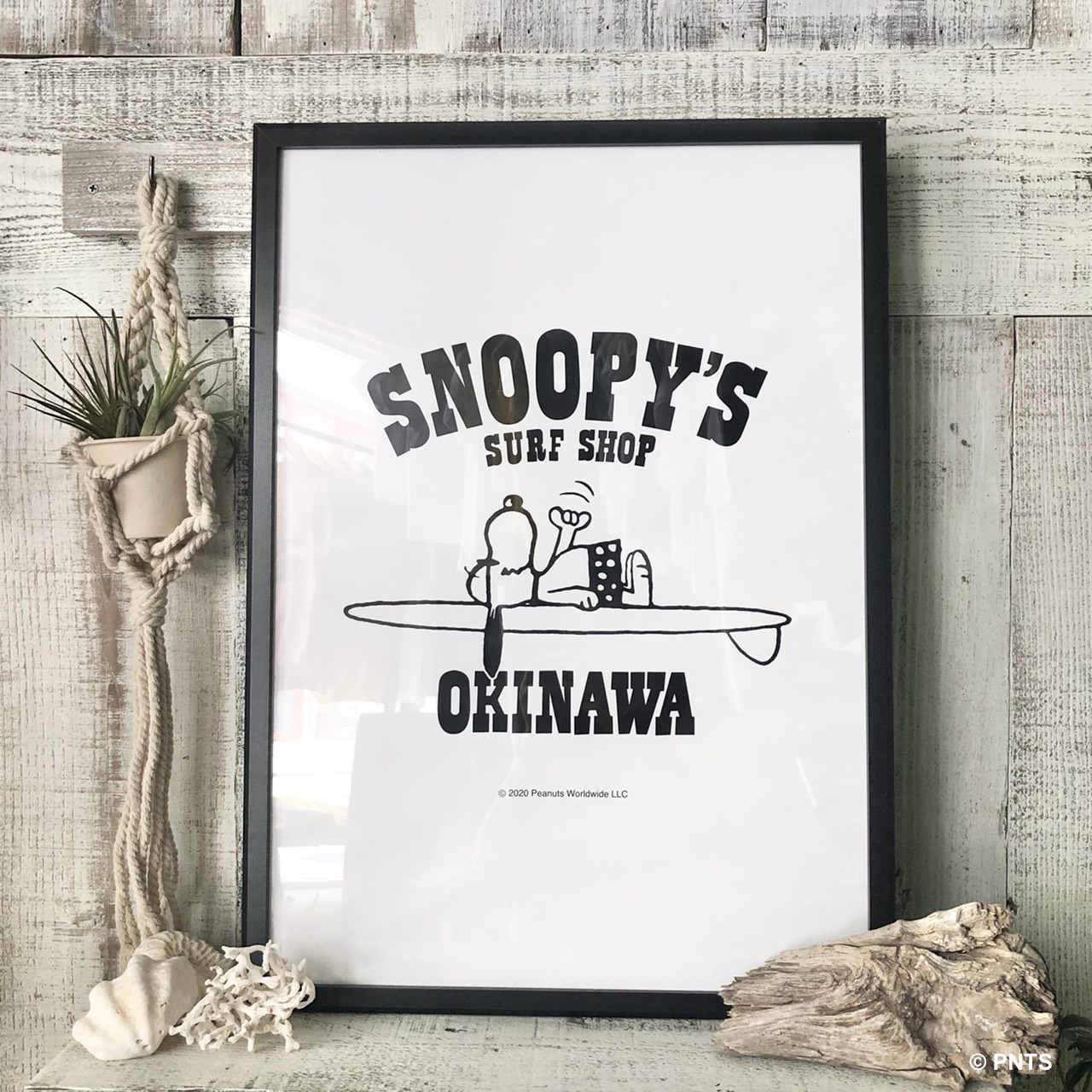 スヌーピー ミュージアム　A2 ポスター　額縁付き　サーフィン　沖縄限定 SNOOPY - PEANUTS スヌーピー ミュージアム A2 ポスター 額縁