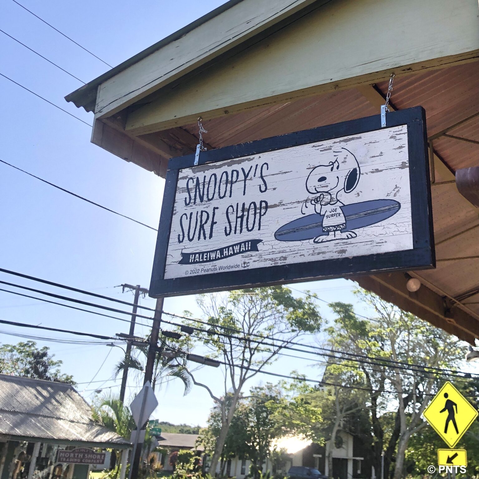 SNOOPY’S SURF SHOP HALEIWA Snoopy’s Surf Shop