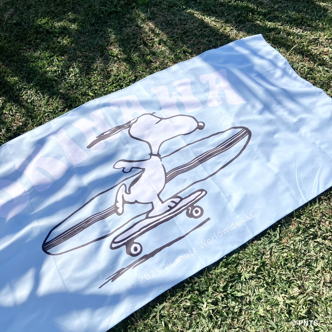 両面楽しめて嬉しい！OKINAWA限定タオル | Snoopy's Surf Shop